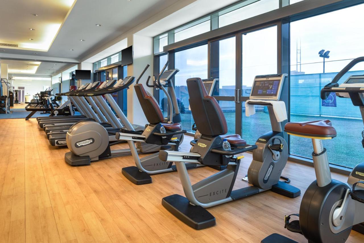 كراون بلازا آر دي سي الرياض - فندق و مركز مؤتمرات المظهر الخارجي الصورة The gym at the hotel