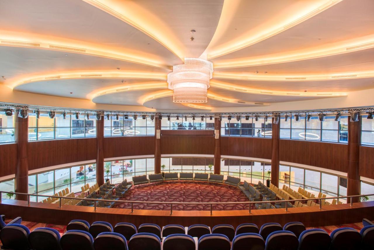 كراون بلازا آر دي سي الرياض - فندق و مركز مؤتمرات المظهر الخارجي الصورة The main auditorium