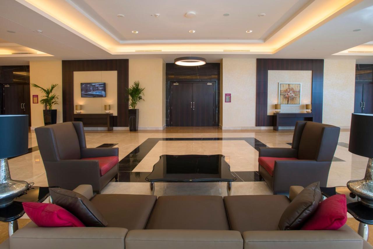 كراون بلازا آر دي سي الرياض - فندق و مركز مؤتمرات المظهر الخارجي الصورة The lobby of the hotel