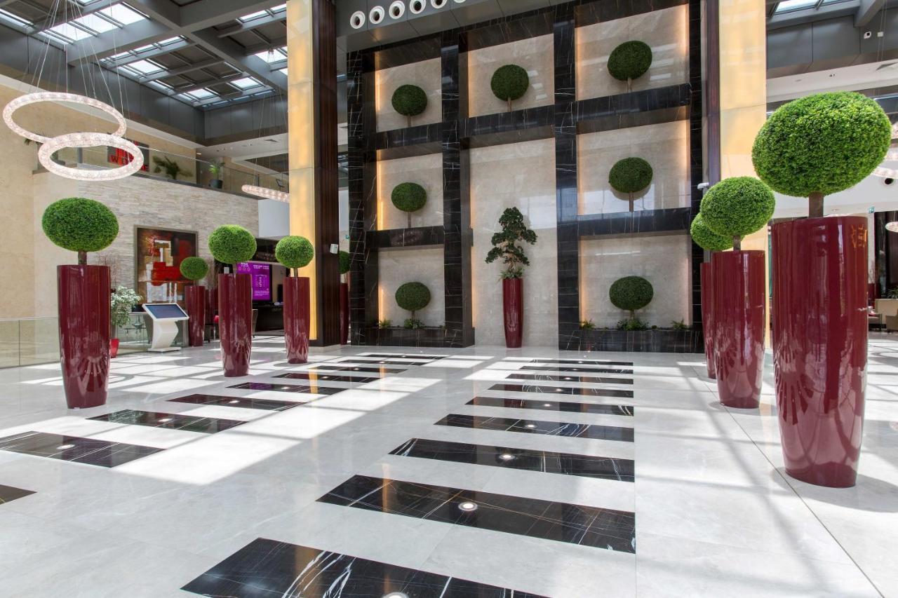 كراون بلازا آر دي سي الرياض - فندق و مركز مؤتمرات المظهر الخارجي الصورة Interior of the hotel