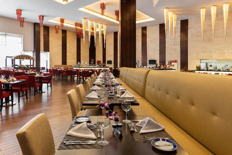 كراون بلازا آر دي سي الرياض - فندق و مركز مؤتمرات المظهر الخارجي الصورة The restaurant